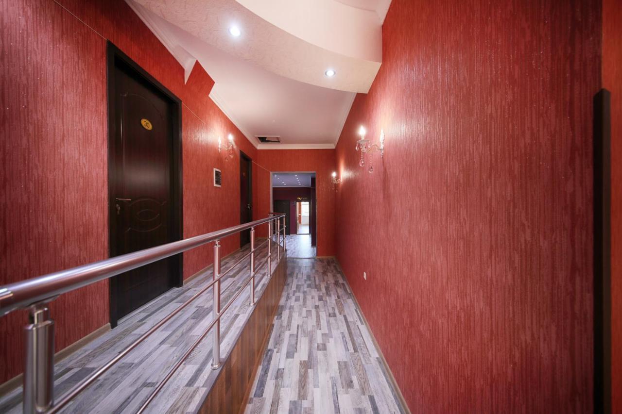 Hotel Tamari Kutaisi Esterno foto