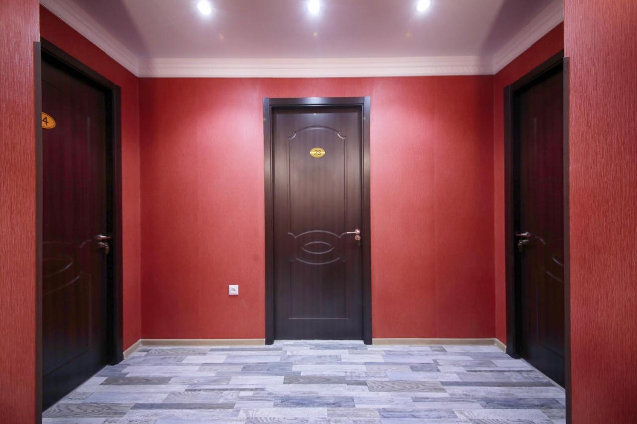 Hotel Tamari Kutaisi Esterno foto