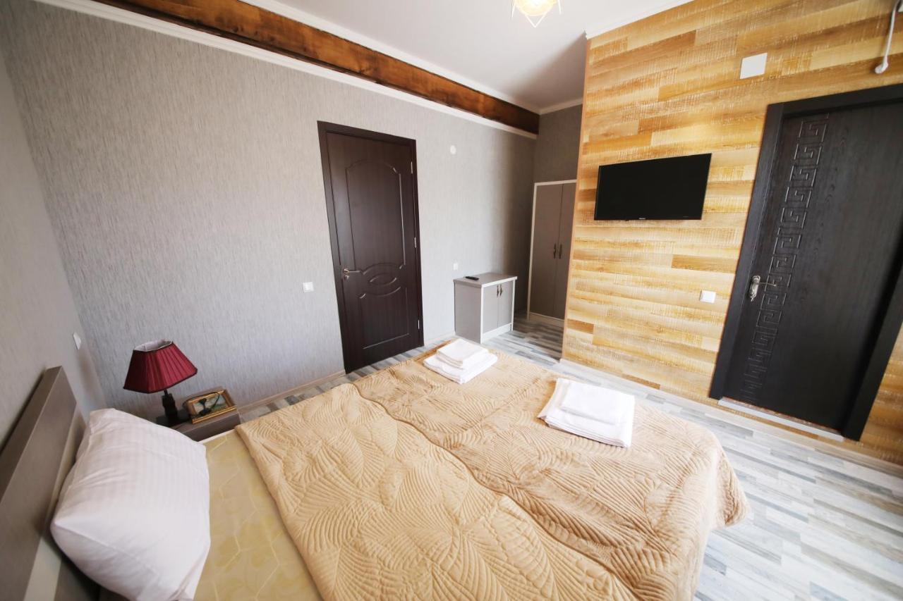 Hotel Tamari Kutaisi Esterno foto