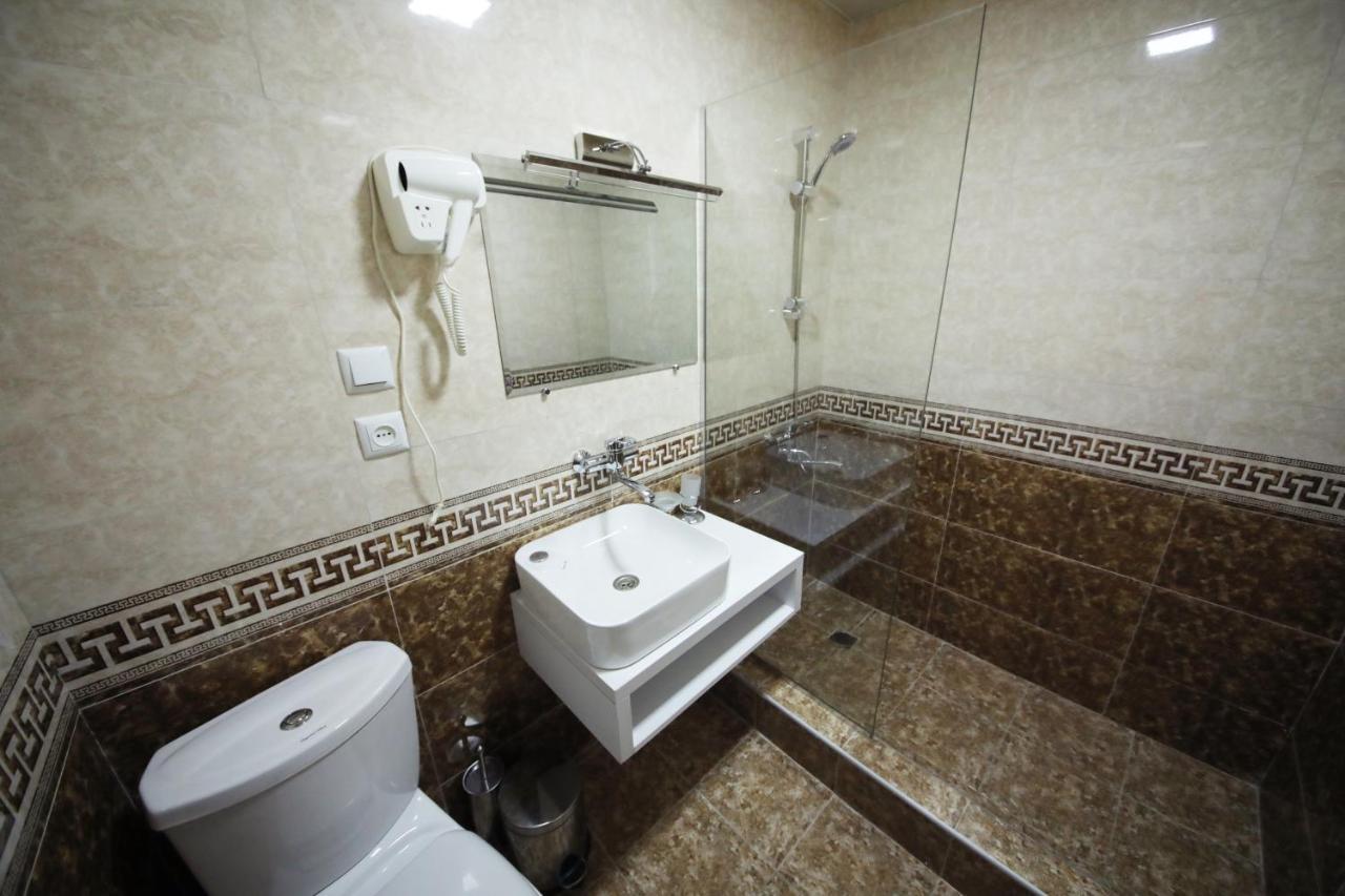 Hotel Tamari Kutaisi Esterno foto